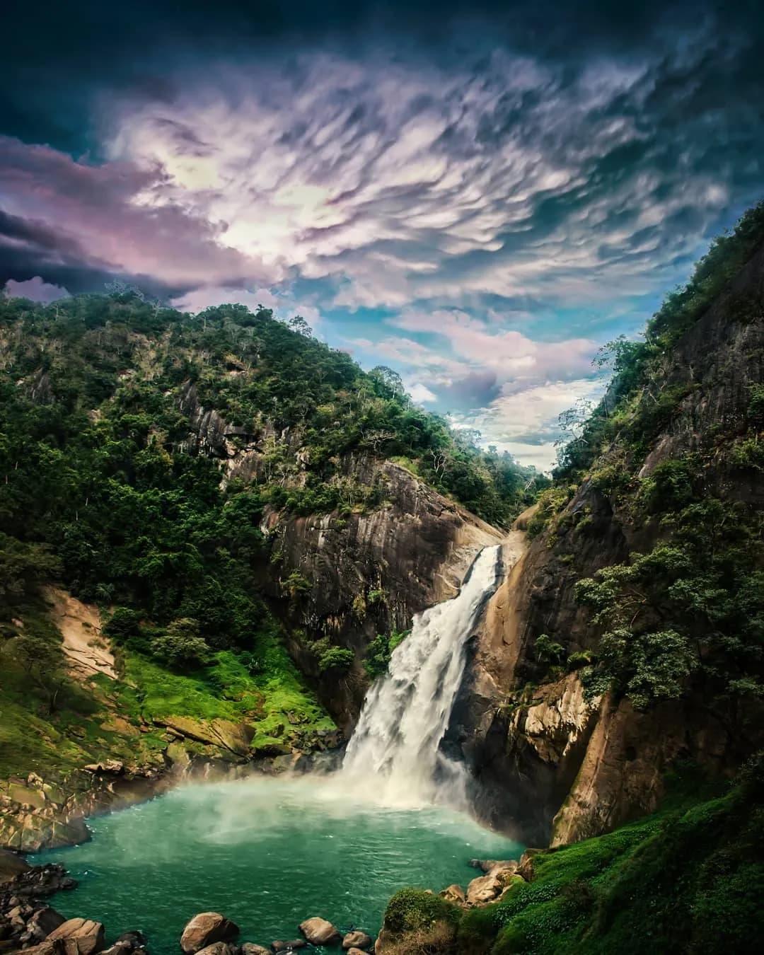 Bambarakanda Falls: Sri Lanka's Tallest Waterfall Guide
